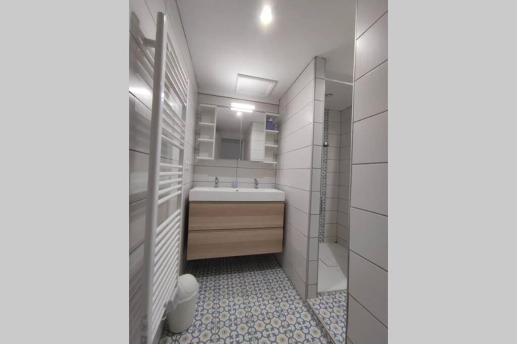 Appartement Au Calme Avec Vue Et Piscine Au Coeur Du Pays Basque Mauleon-Licharre Ngoại thất bức ảnh